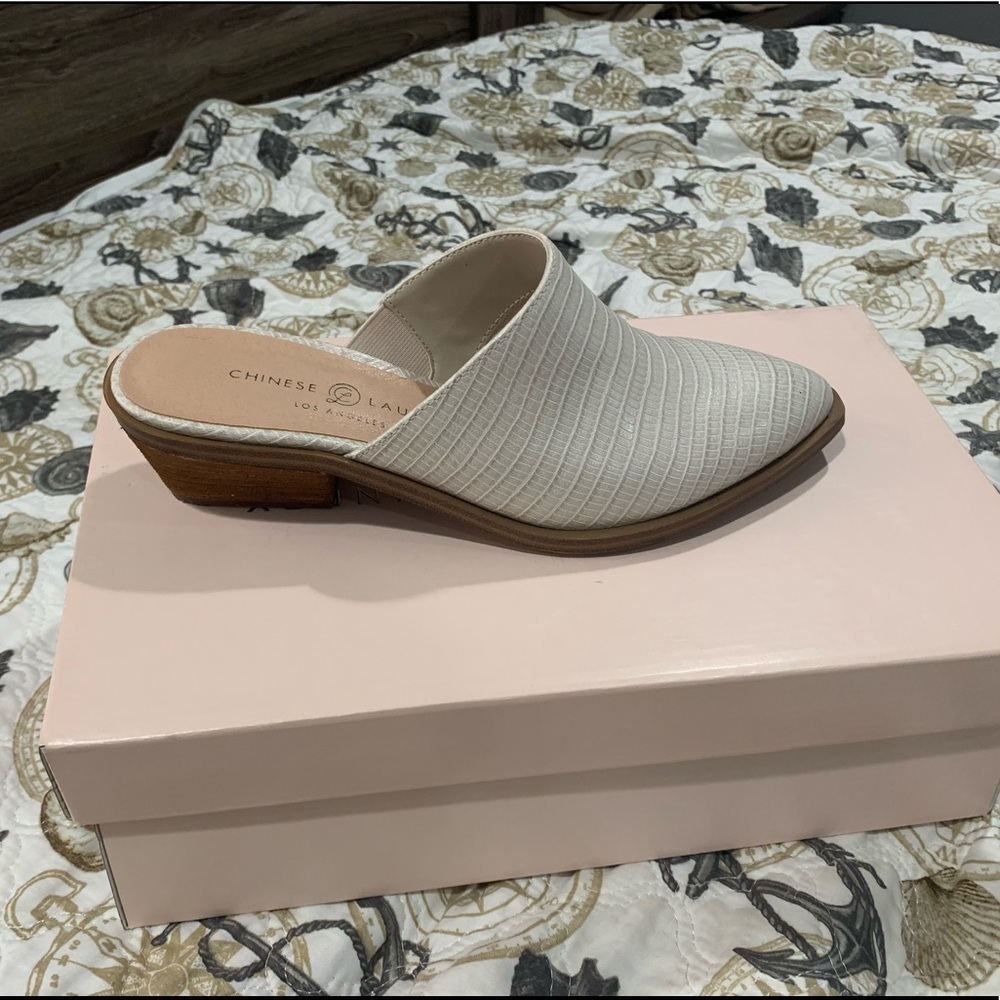 Chinese Laundry mules. Size 7. Super comfortable